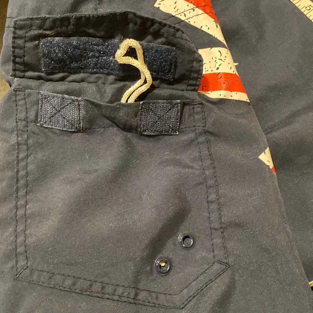 Sundrenched Men’s Board Shorts Swim Trunks, Size 32 Medium